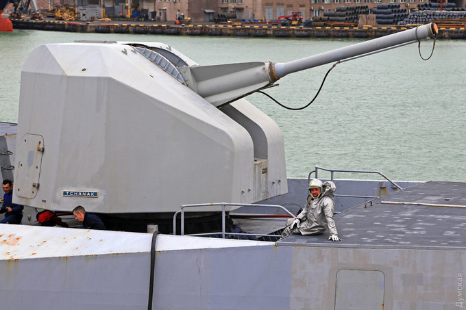 Bên trong tàu chiến Pháp duy nhất có nữ hạm trưởng